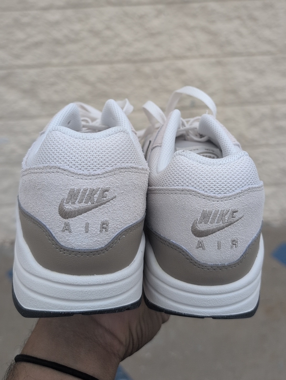 Men's Nike Air Max 1 Essential Phantom Light Orewood Brown Size 8 NWOB - Picture 3 of 6